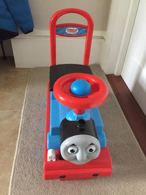 thomas the tank engine walker
